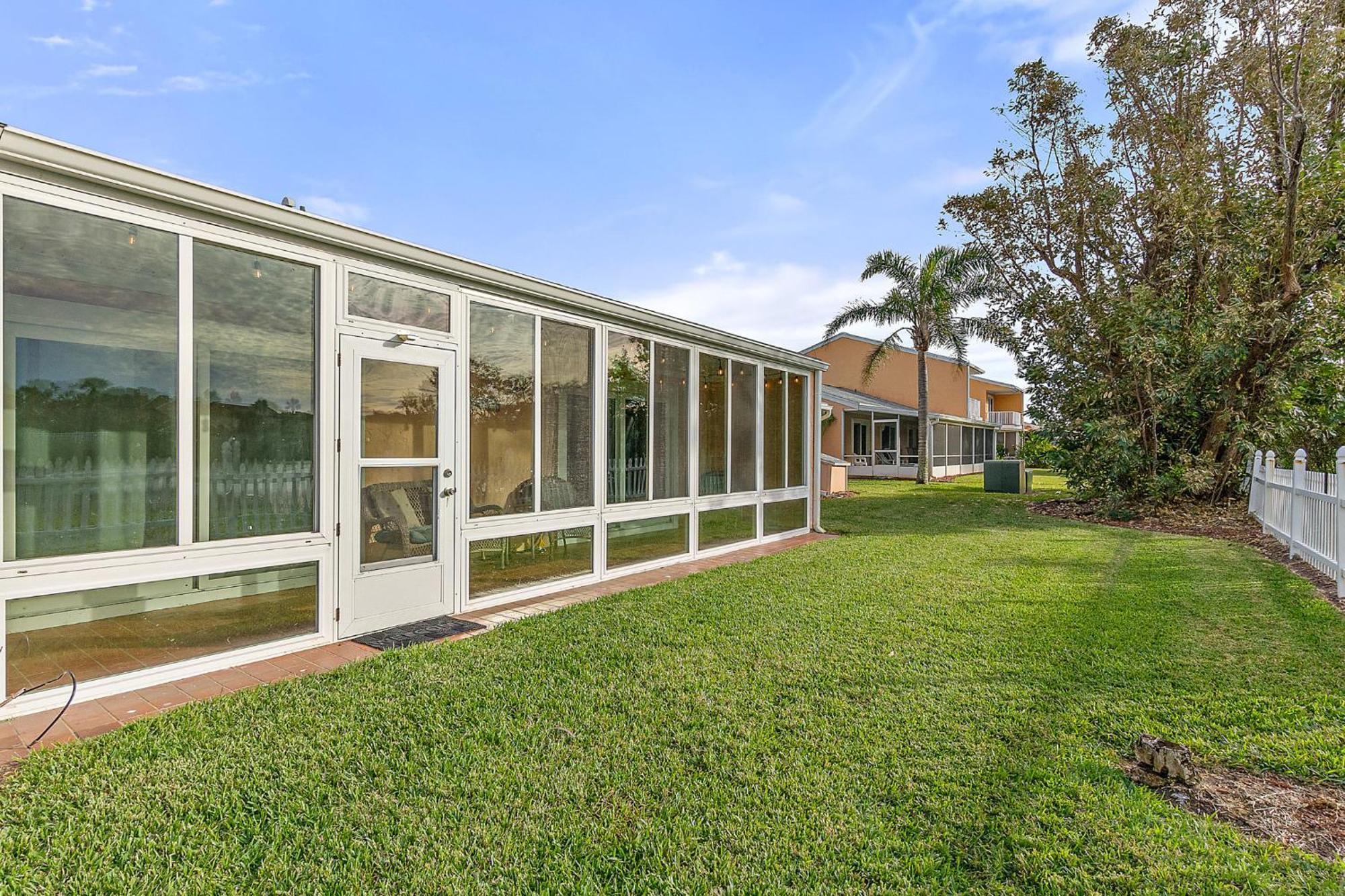 Island Oasis - 3Br 2Ba - Steps To The Ocean! Villa St. Augustine Exterior photo